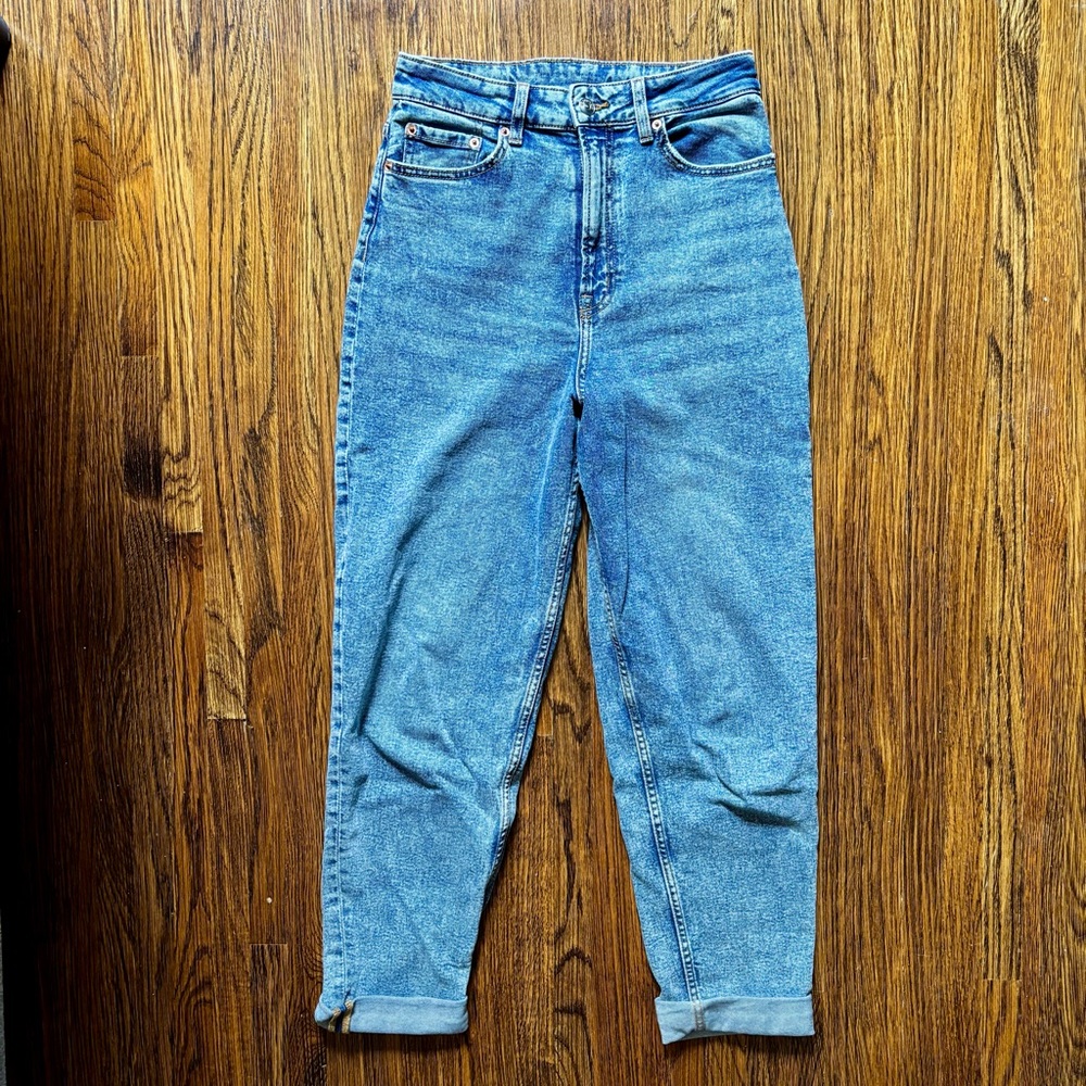 H&M Divided High Rise Mom Blue Jeans Vintage Appeal Cuffed